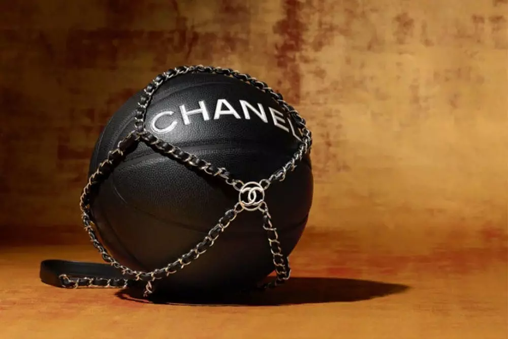 Chanel บาสเก็ตบอล